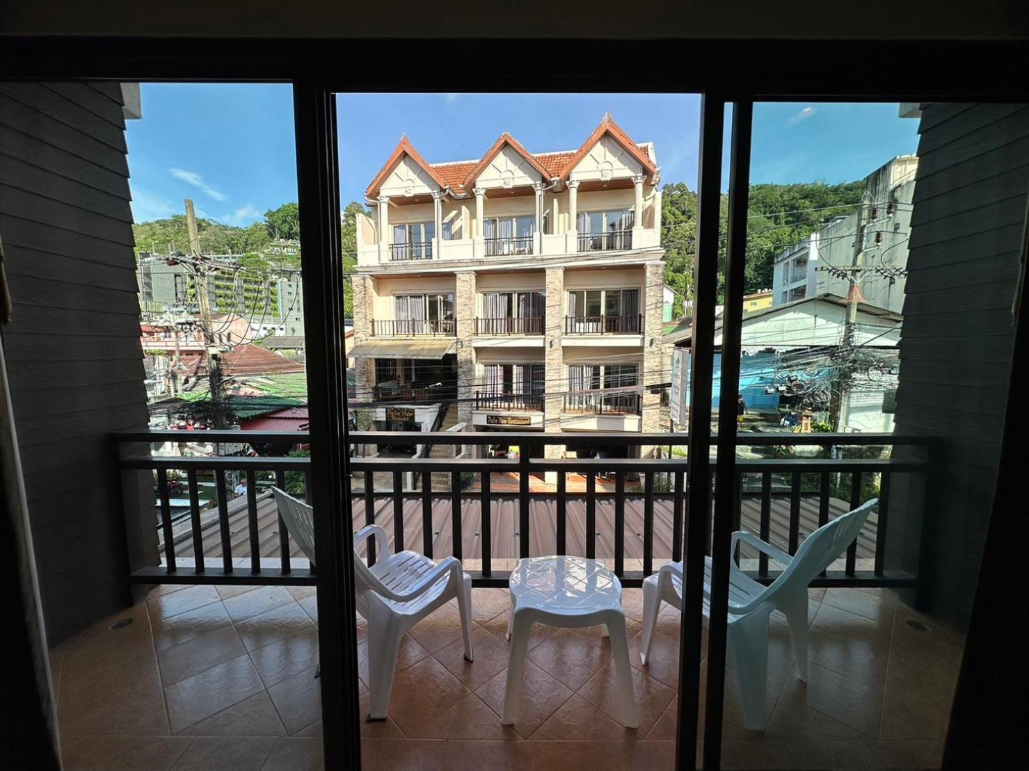 Hotel Baan Kingkeaw Thamdee Patong Esterno foto